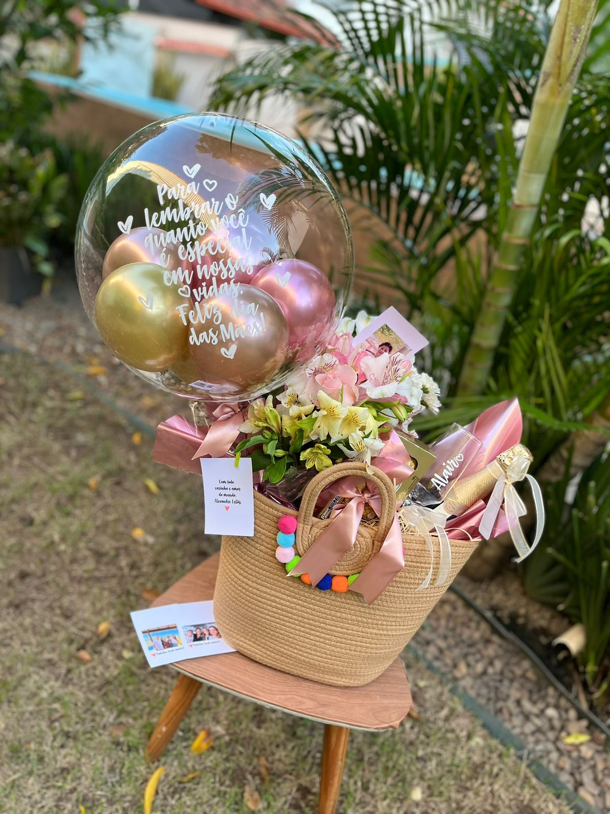 Box de luxo para presente com flores e Ferrero Rocher
